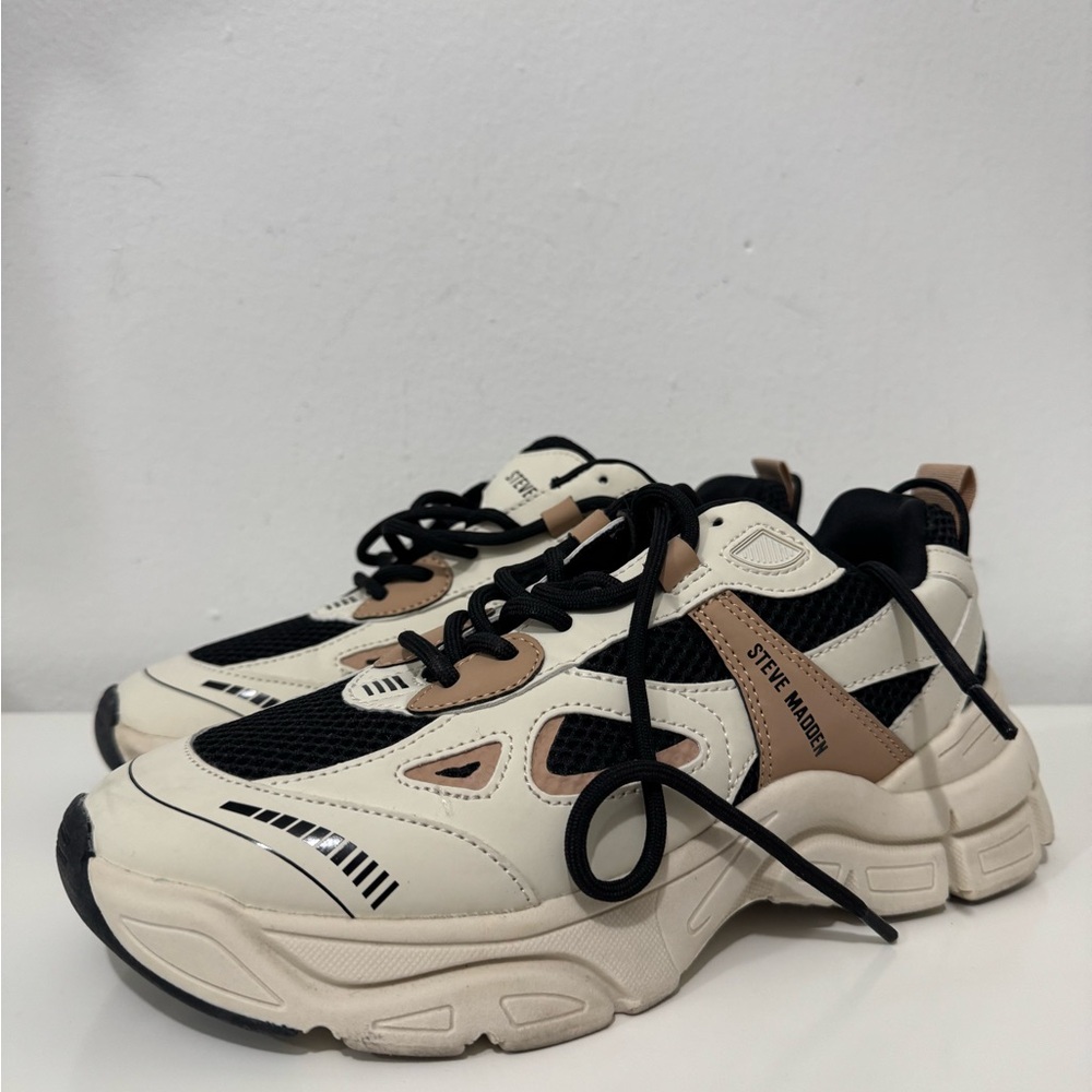Steve Madden Black and Tan Sneakers